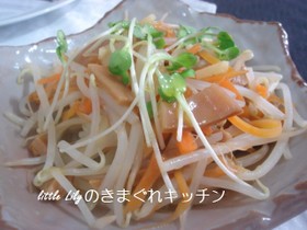 メンマ入りもやしの蒸しサラダ