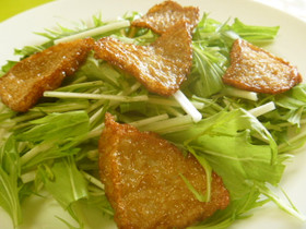 残ったかまぼこで簡単サラダ☆