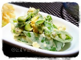 スナップエンドウとゆで卵のサラダ