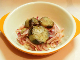 茄子と玉葱とハムのサラダ