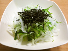 大根ときゅうりのヒラヒラサラダ