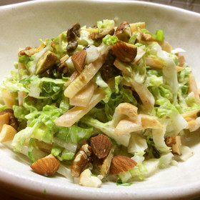 柿の季節に必ず作る♪白菜と柿のサラダ☆