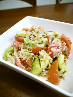 アボカドとトマトの粒マスタードソース♪