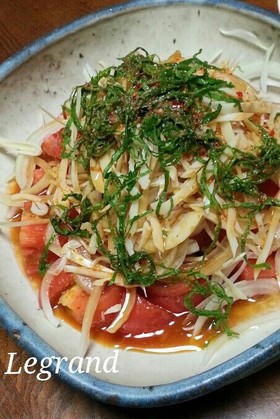 トマトといか燻製のサラダ！みんな大好き！