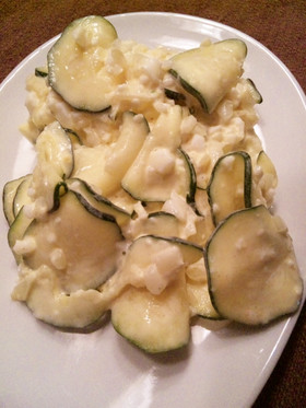 ズッキーニとタルタルソースの爽やかサラダ