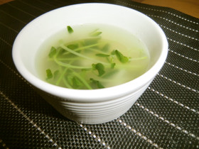 豆苗と長いもの中華なス−プ～★