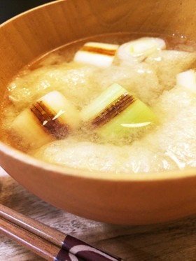 冬☆旬♪コロころ香ばし白葱のお味噌汁