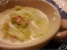 朝食＆夜食に☆キャベツのミルクスープ。