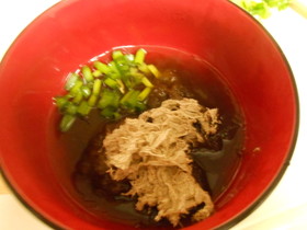 とろろ昆布の即席お吸い物