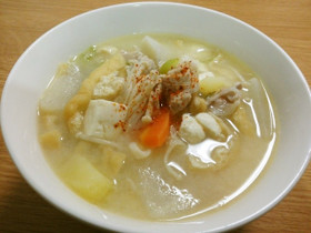 野菜たっぷり豚汁