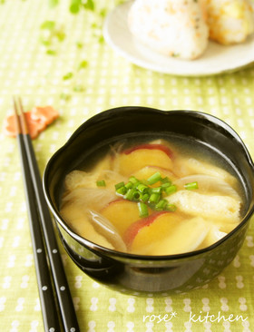 ＊サツマイモのお味噌汁＊