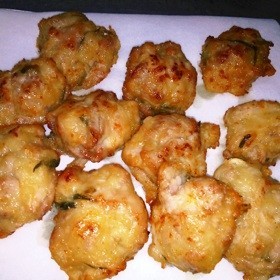 簡単絶賛塩麹豚と山芋のフワジュワ唐揚げ