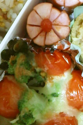 お弁当に☆ブロッコリーとトマトのチーズ焼