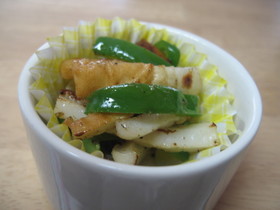 ちくわピーマンで簡単♪ガーリック炒め