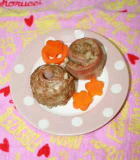 お弁当にも♥くるくるベーコン巻ハンバーグ
