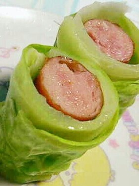 お弁当に✿ウインナーで簡単ロールキャベツ