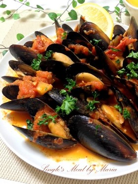 ムール貝のガーリックトマトソース蒸し