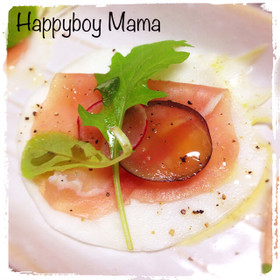 簡単キレイ♡カブと巨峰の生ハムマリネ