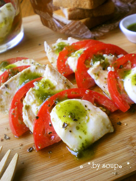 トマト×チーズのバジル風チキンマリネ*