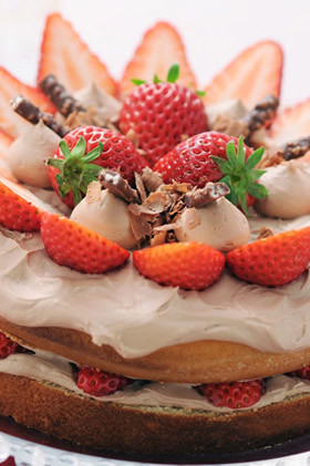 いちごのチョコホイップケーキ