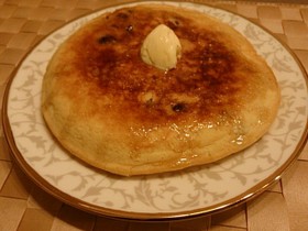 ◆簡単♡窯蒸し風ラムレーズンパンケーキ◆