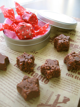 ハマる♡柿ピーレーズンチョコクランチ☆