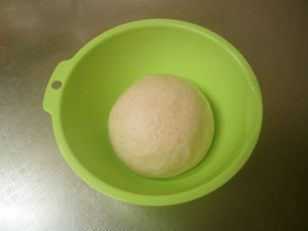 冷蔵オーバーナイトで美味しいピザ生地