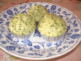 ♪ホットケーキミックス♪～ほうれん草蒸しパン～離乳食にも！！