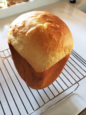 HB はちみつでしっとり♪ミルク食パン