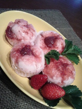 もちもち★苺ミルク蒸しパン♪