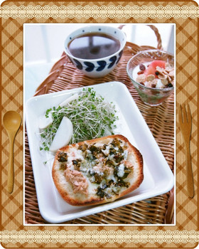 朝ごはん！高菜チーズツナトースト