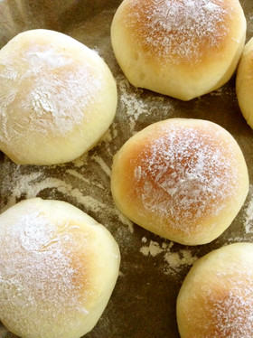 手捏ね みるくパン