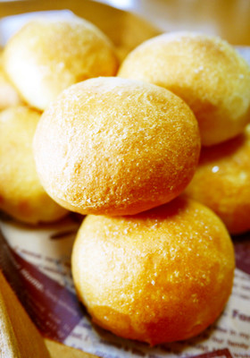 朝食&ランチに♪丸く作って簡単☆塩パン！