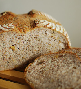 くるみ&ブルーポピーシードカンパーニュ