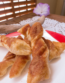 パイ生地で超簡単！シナモンチュロス風♪