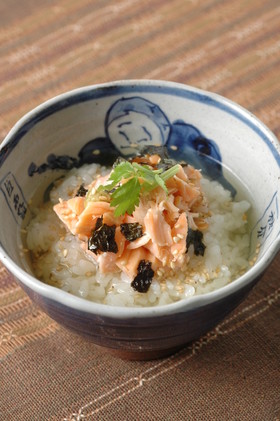 塩こうじ鯛茶漬け