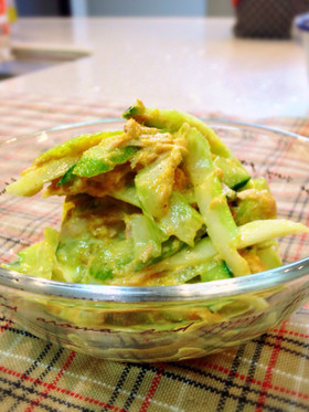 きゅうりとセロリのカレーツナマヨサラダ