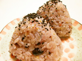 ＊雑穀米のおにぎり＊ごま塩で美味しく