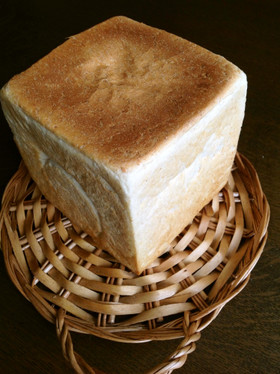 DAILYキューブ食パン1斤