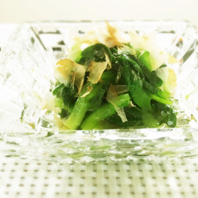 簡単♪副菜に♪旬の小松菜deお浸し