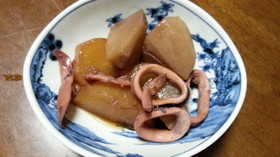 イカと大根と里芋の煮物