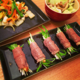 水菜・油揚げ・梅のくるくる肉巻き♡