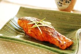 鮭のしょうが照り焼き