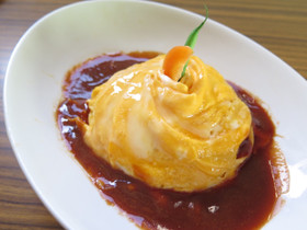 ドレスを纏った貴婦人？セクシーオムライス