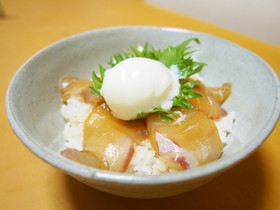 鯛の手こね寿司風丼。。。