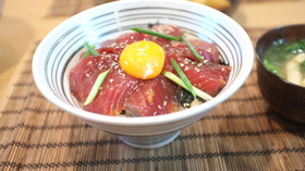 かつおの漬け丼