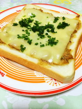 Caとタンパク質が豊富なトースト