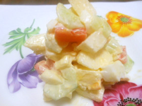 新じゃがのサラダ　お袋のポテトサラダ風