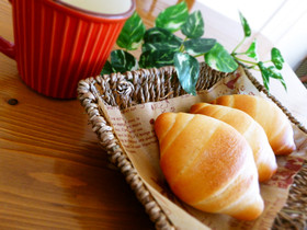 ふんわり♡ミルキーな塩ロールパン♪HB