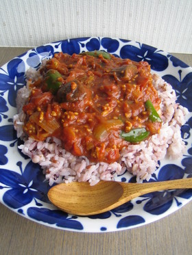 カフェ気分＊濃厚トマトの野菜カレー